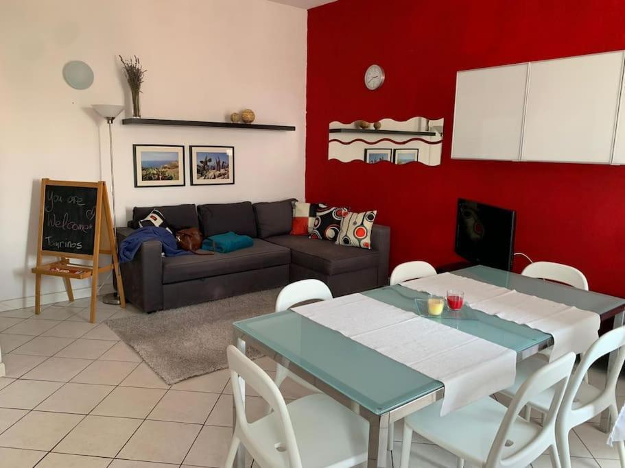 Appartamento Incantevole A Parma Luaran gambar