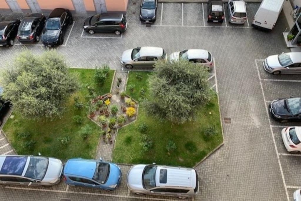 Appartamento Incantevole A Parma Luaran gambar