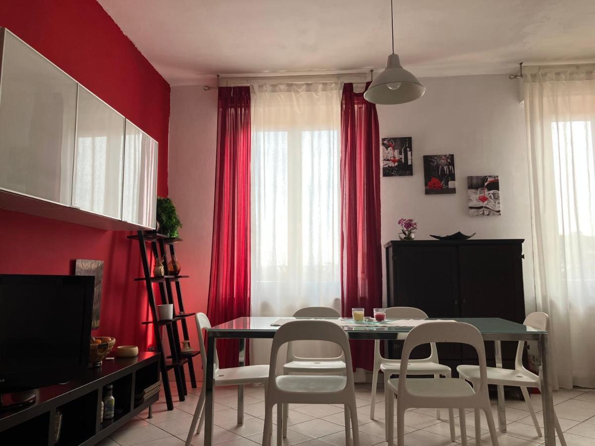 Appartamento Incantevole A Parma Luaran gambar