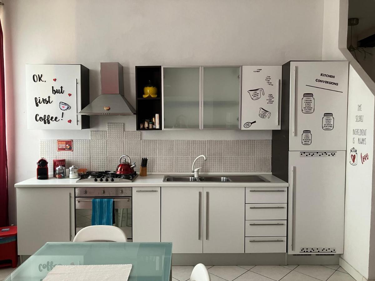 Appartamento Incantevole A Parma Luaran gambar